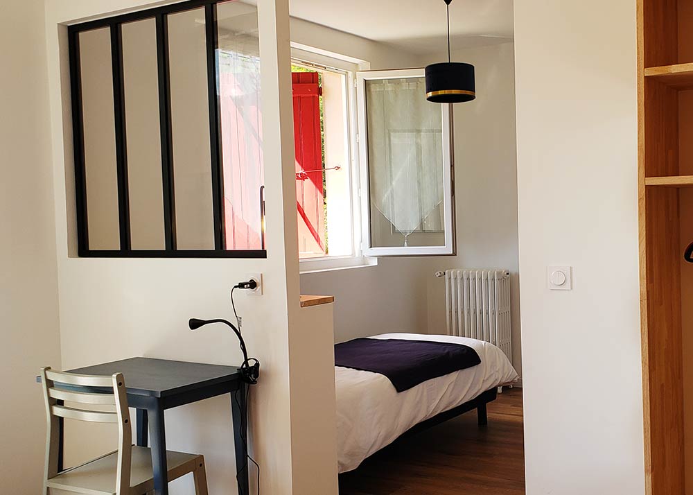 Chambre L’Asphodèle – Relais d’Avajan Chambre L'Asphodèle - Relais d'Avajan