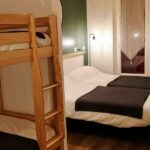 Chambre Ancolie, gîte Relais Avajan