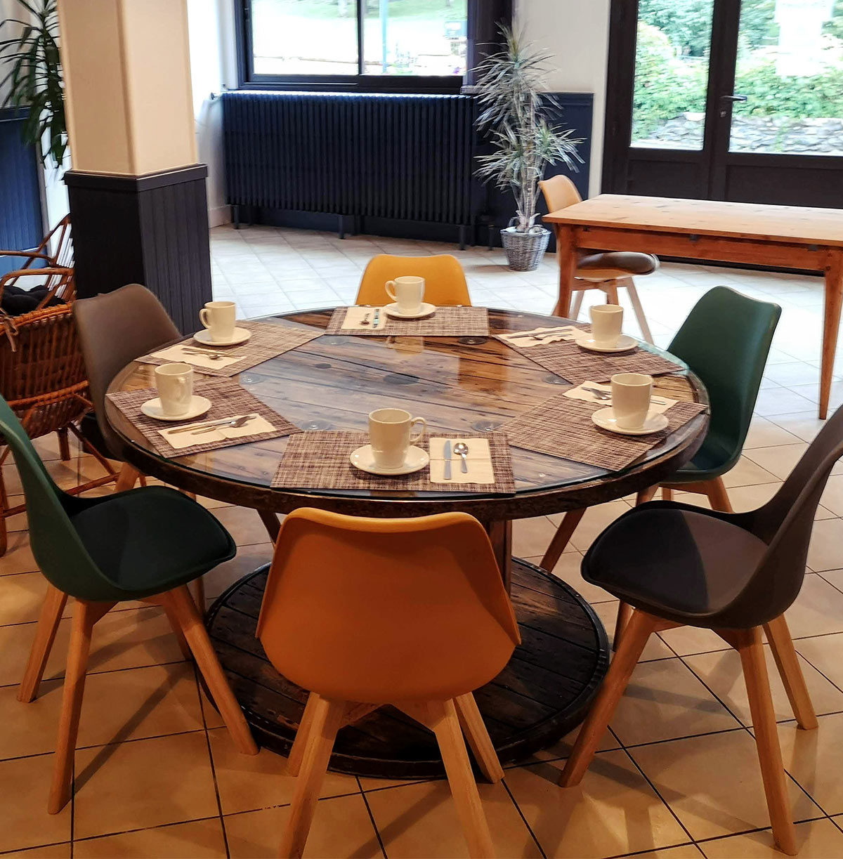 Espace salon et salle à manger - Relais d'Avajan
